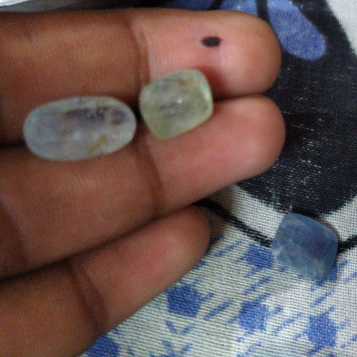 सेलॉन नीलम